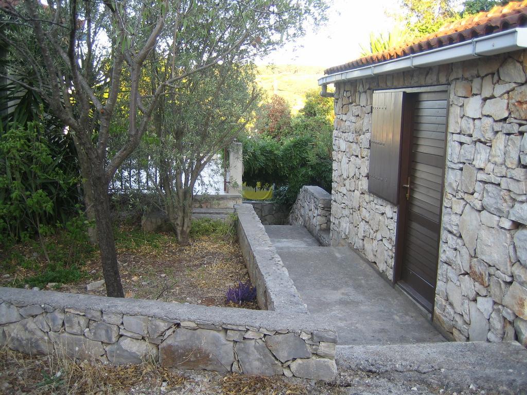 Mendula Apartment Rogač Exterior foto